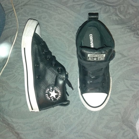 Midrise Leather Chuck Taylor Converse - Picture 4 of 4